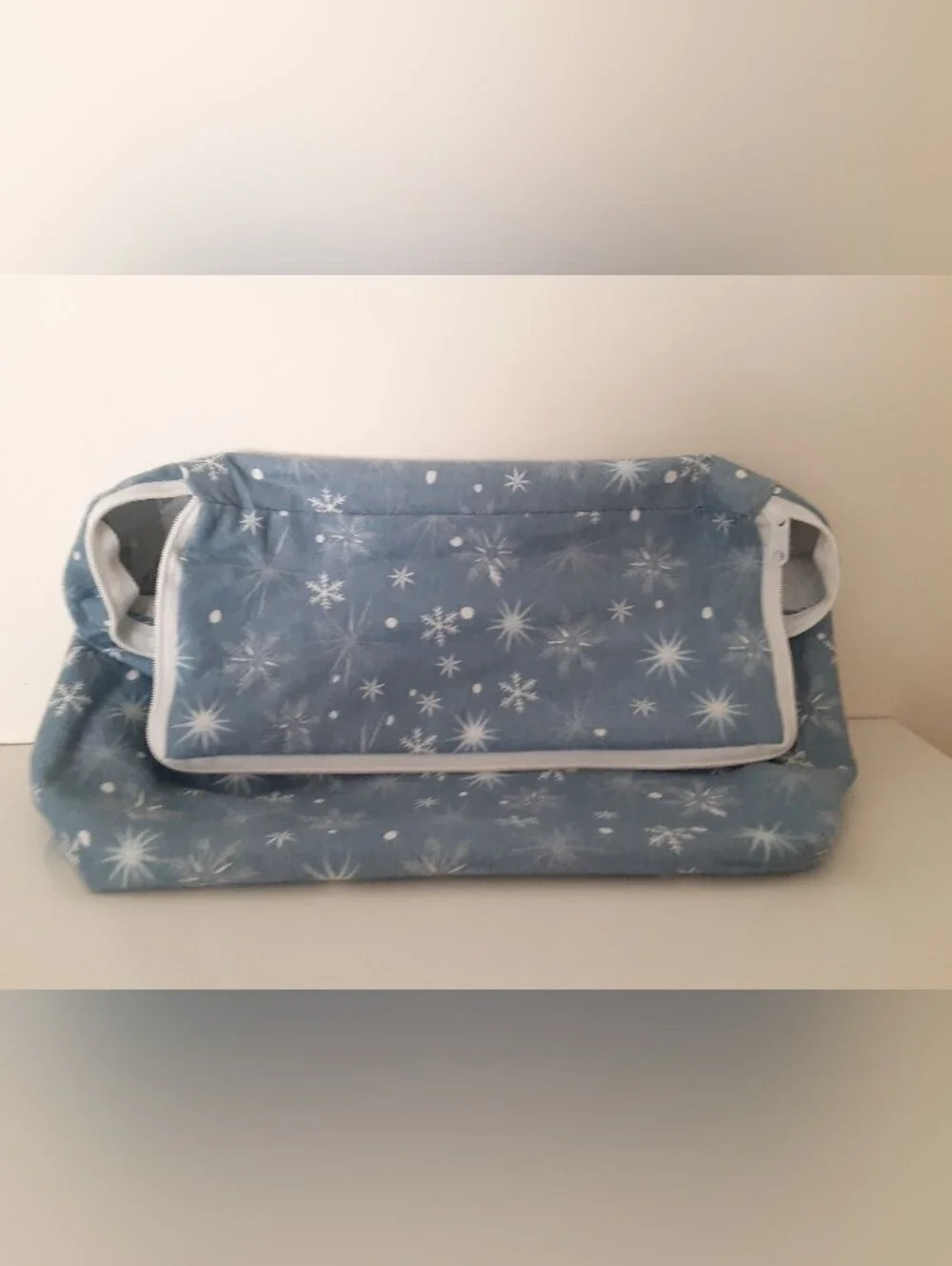Set of 2 Twin-sized FLAT Flannel Snowflake Sheets